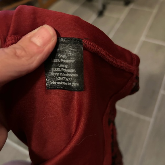 Simply Vera Red and Black Sleeveless Top -size s - Picture 6 of 9